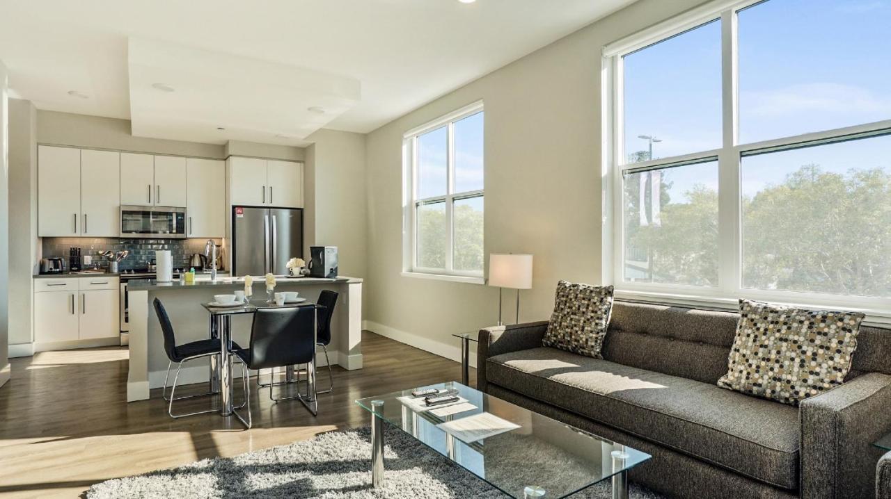 Global Luxury Suites In The Heart Of San Carlos Pokoj fotografie