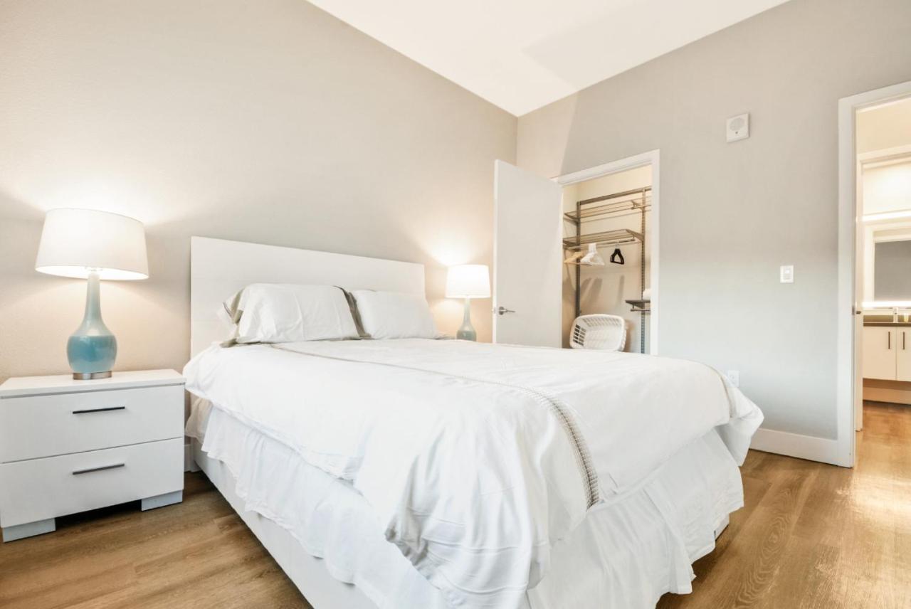 Global Luxury Suites In The Heart Of San Carlos Pokoj fotografie